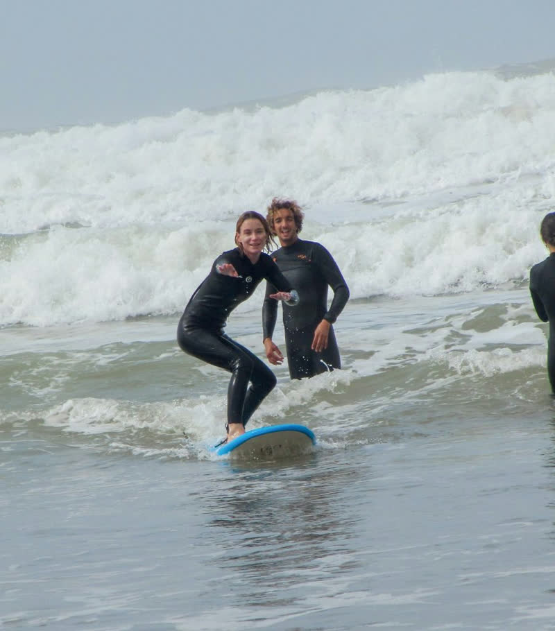 Beginner surf lesson in Taghazout